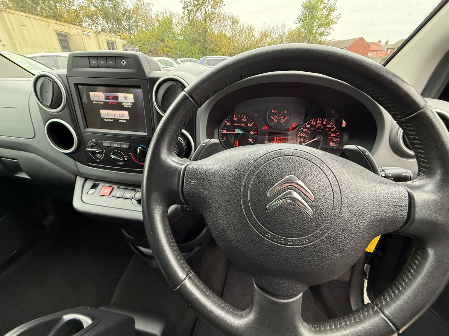 Used Citroen Berlingo Multispace 2015 for sale - 76309650: Photo 36