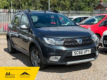 Used Dacia Sandero Stepway 2017 for sale - 79470849: Photo
