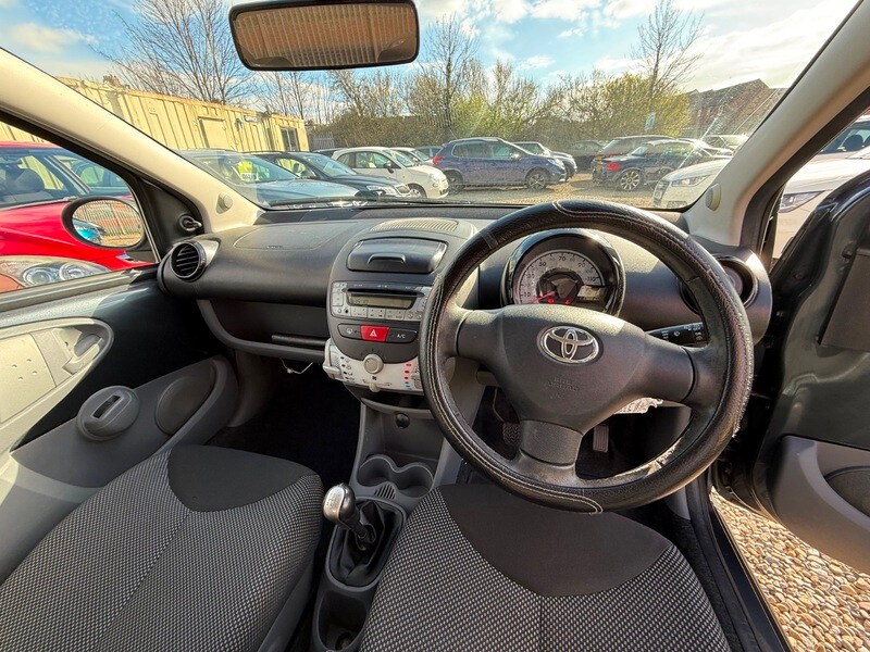 Used Toyota AYGO 2011 for sale - 78154701: Photo 26