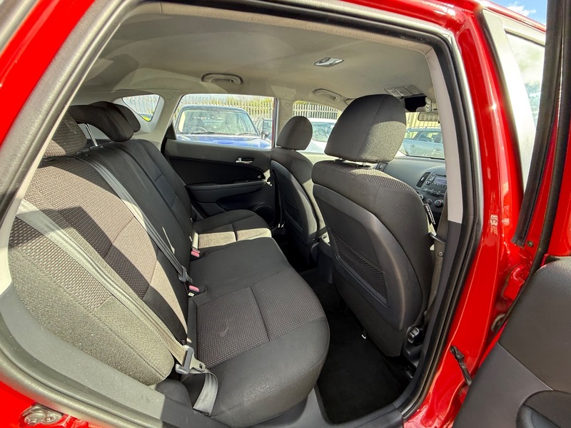 Used Hyundai i30 2009 for sale - 78154642: Photo 25