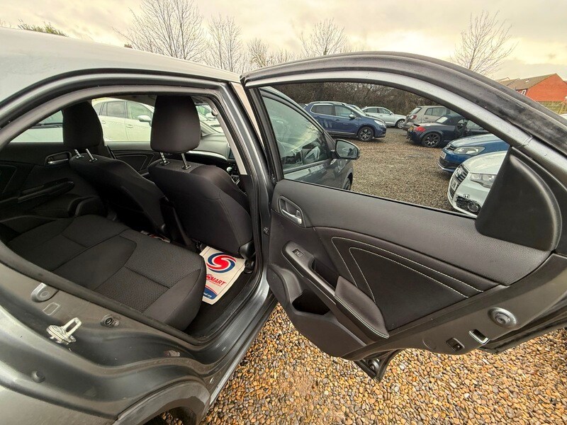 Used Honda Civic 2016 for sale - 77649733: Photo 28