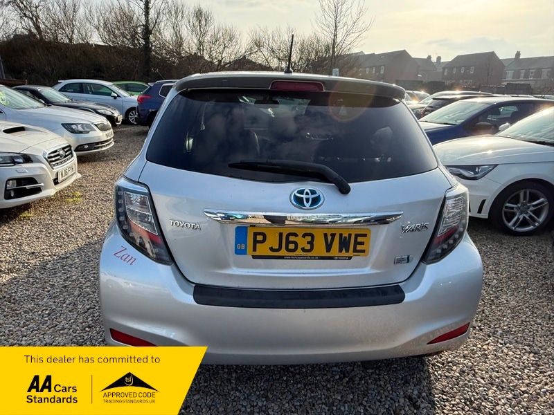 Used Toyota Yaris 2013 for sale - 77781227: Photo 10