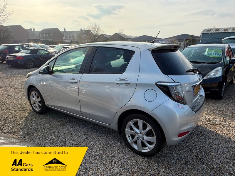 Used Toyota Yaris 2013 for sale - 77781227: Photo 12