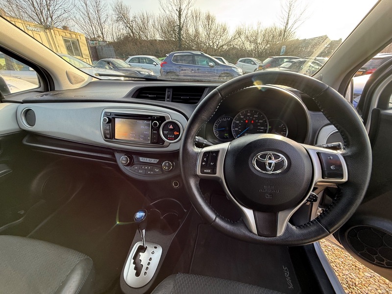 Used Toyota Yaris 2013 for sale - 77781227: Photo 29