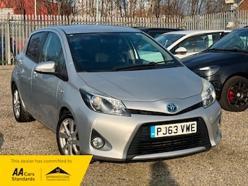 Used Toyota Yaris 2013 for sale - 77781227: Photo