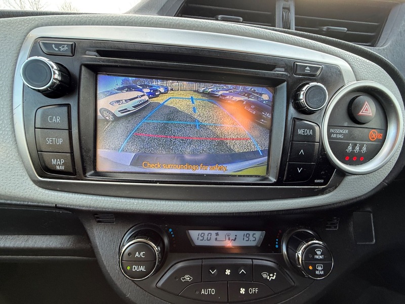 Used Toyota Yaris 2013 for sale - 77781227: Photo 30