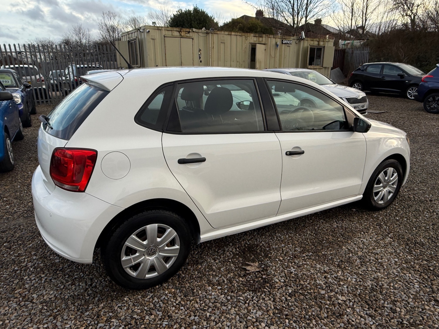 Used Volkswagen Polo 2010 for sale - 76970055: Photo 14