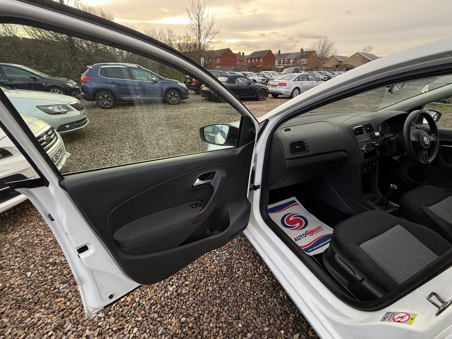 Used Volkswagen Polo 2010 for sale - 76970055: Photo 18