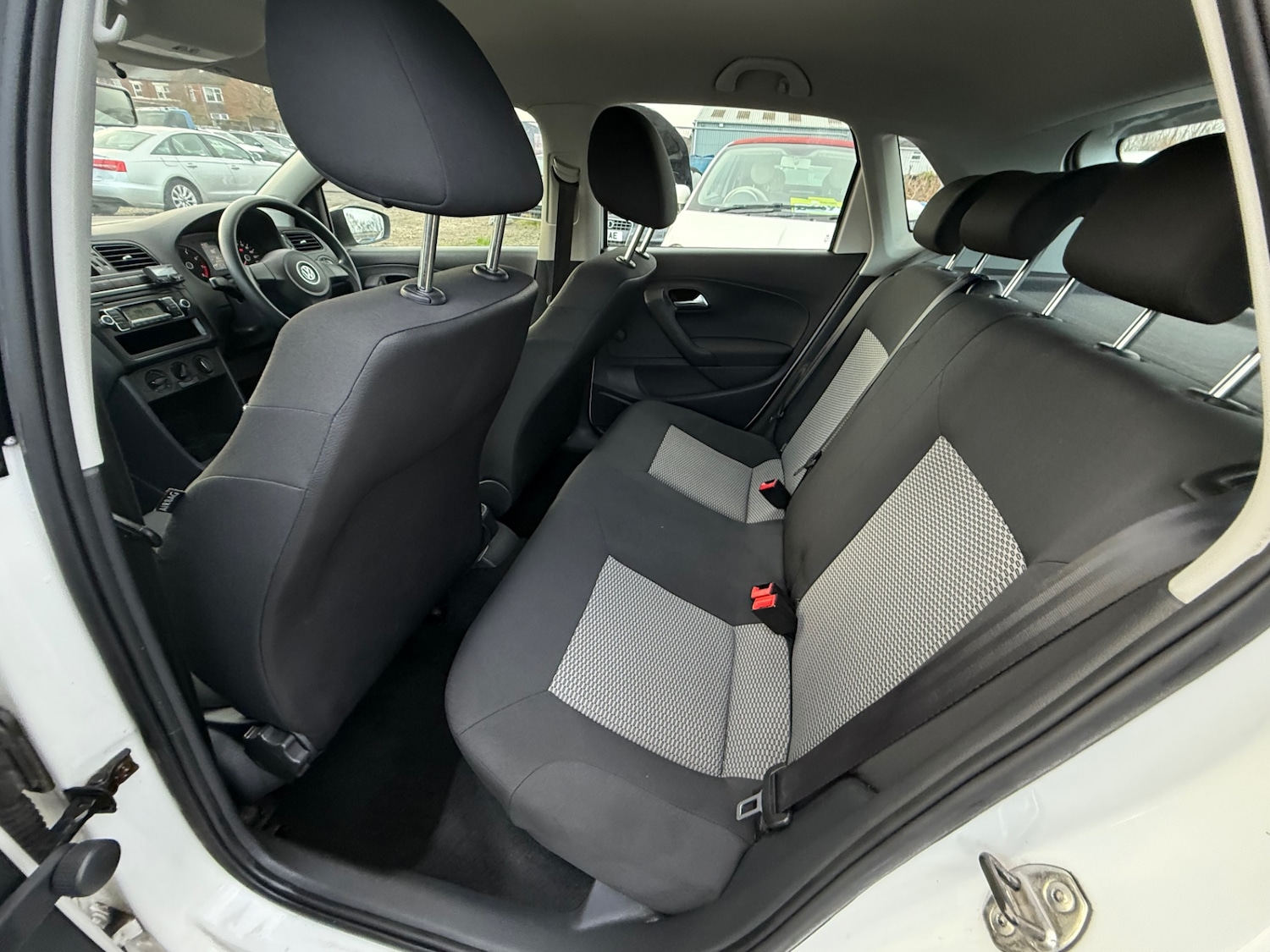 Used Volkswagen Polo 2010 for sale - 76970055: Photo 20