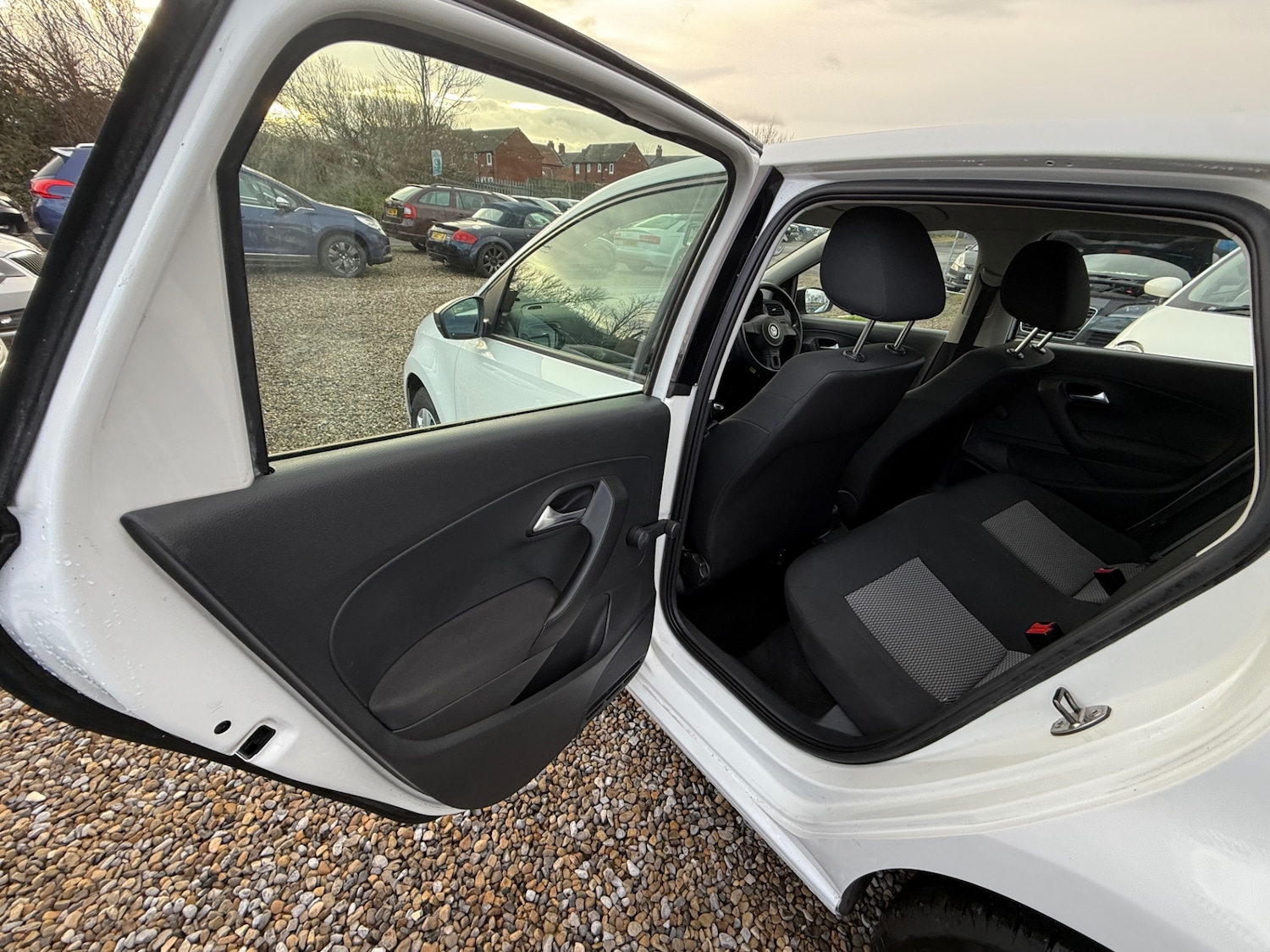 Used Volkswagen Polo 2010 for sale - 76970055: Photo 21