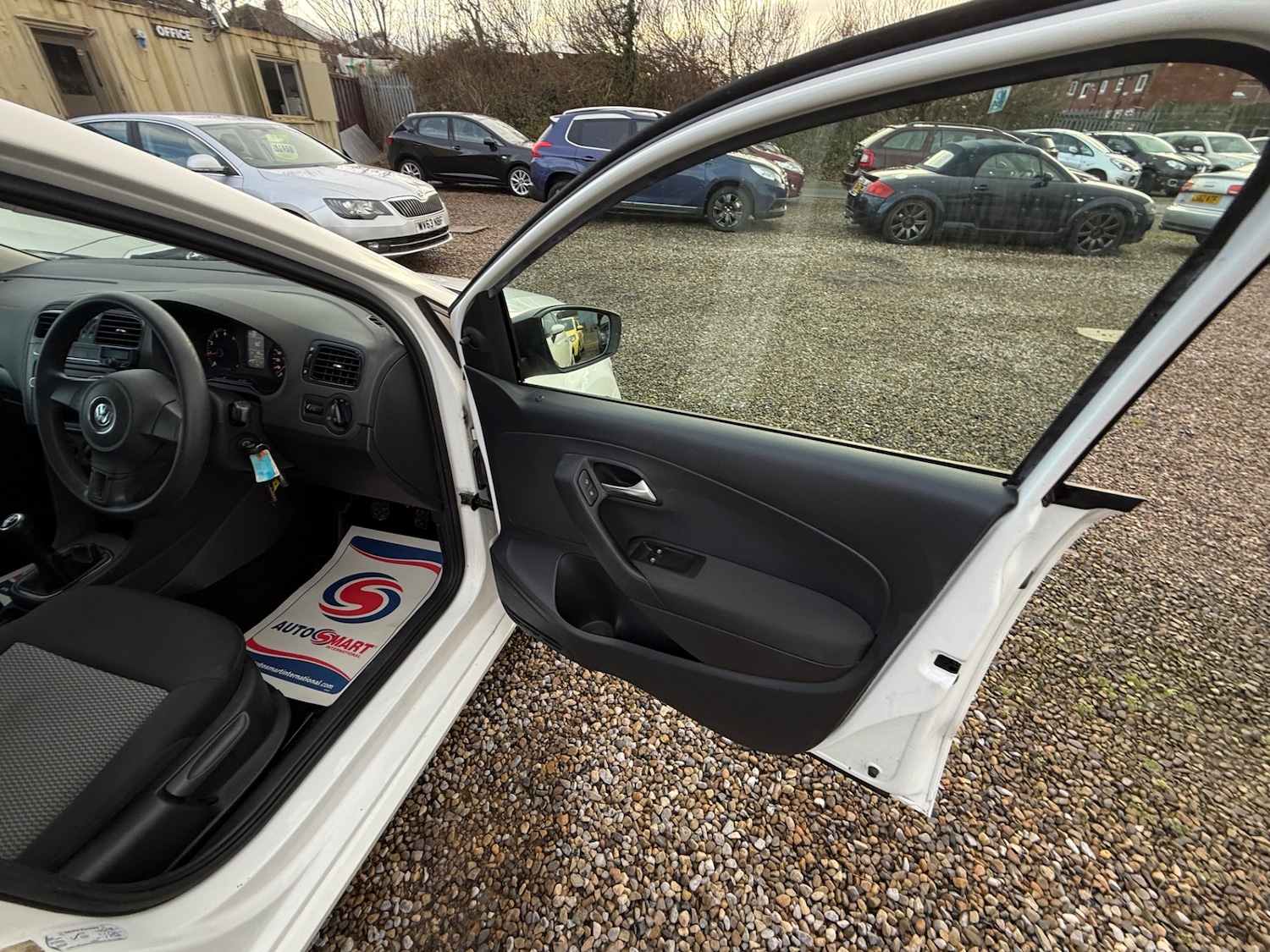 Used Volkswagen Polo 2010 for sale - 76970055: Photo 31