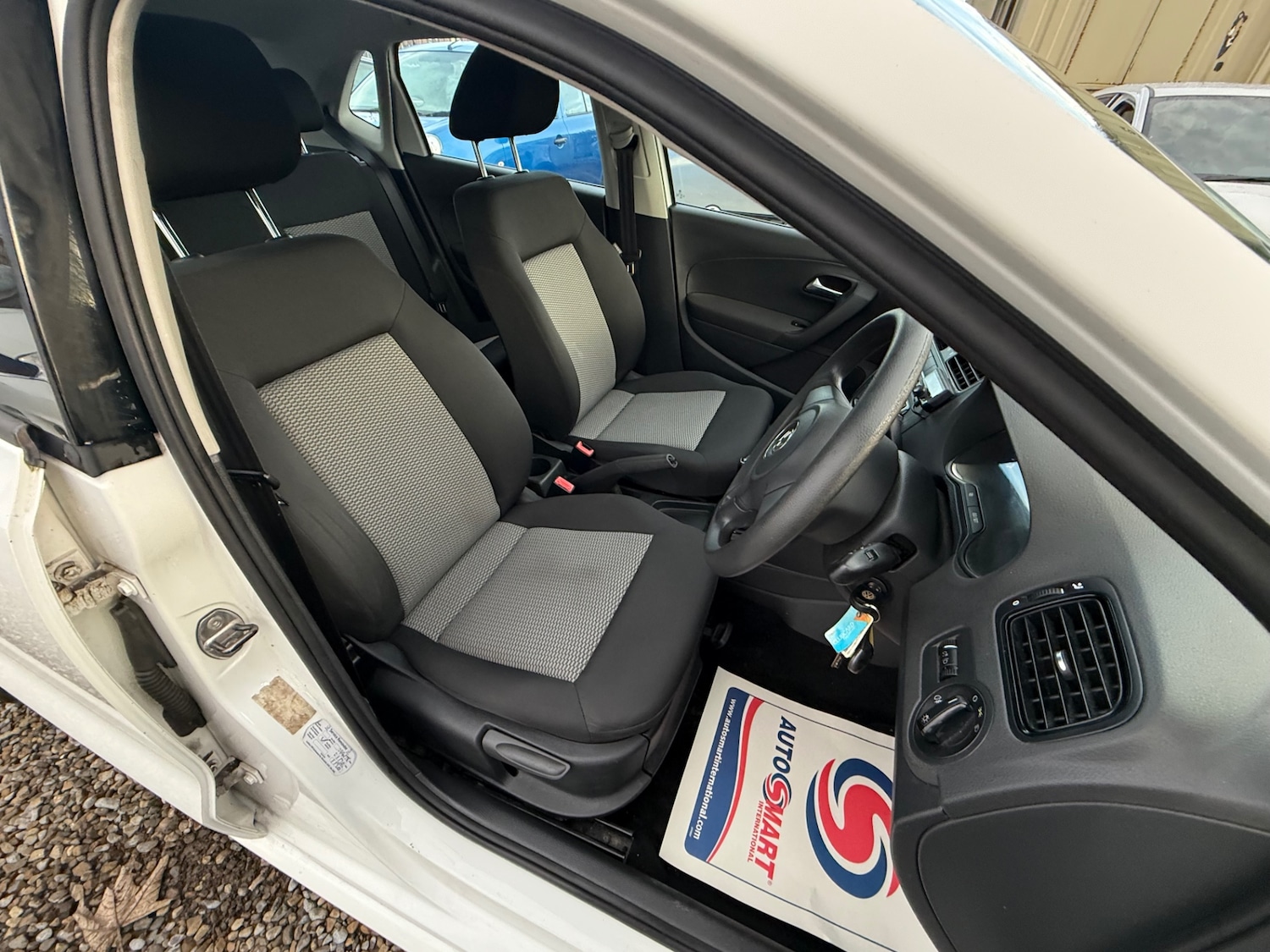 Used Volkswagen Polo 2010 for sale - 76970055: Photo 32