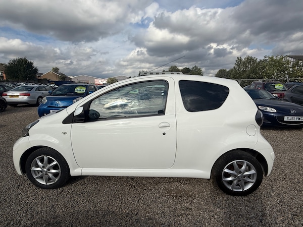 Used Toyota AYGO 2013 for sale - 76156692: Photo 16