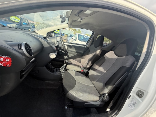 Used Toyota AYGO 2013 for sale - 76156692: Photo 29