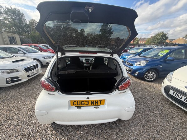 Used Toyota AYGO 2013 for sale - 76156692: Photo 31