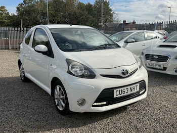 Used Toyota AYGO 2013 for sale - 76156692: Photo 3