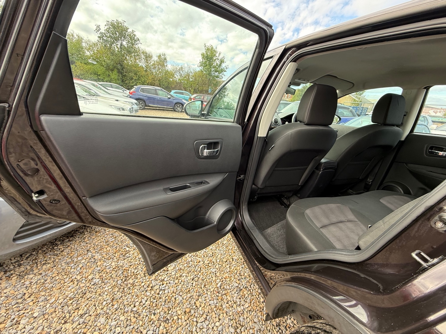 Used Nissan Qashqai 2012 for sale - 76156493: Photo 12