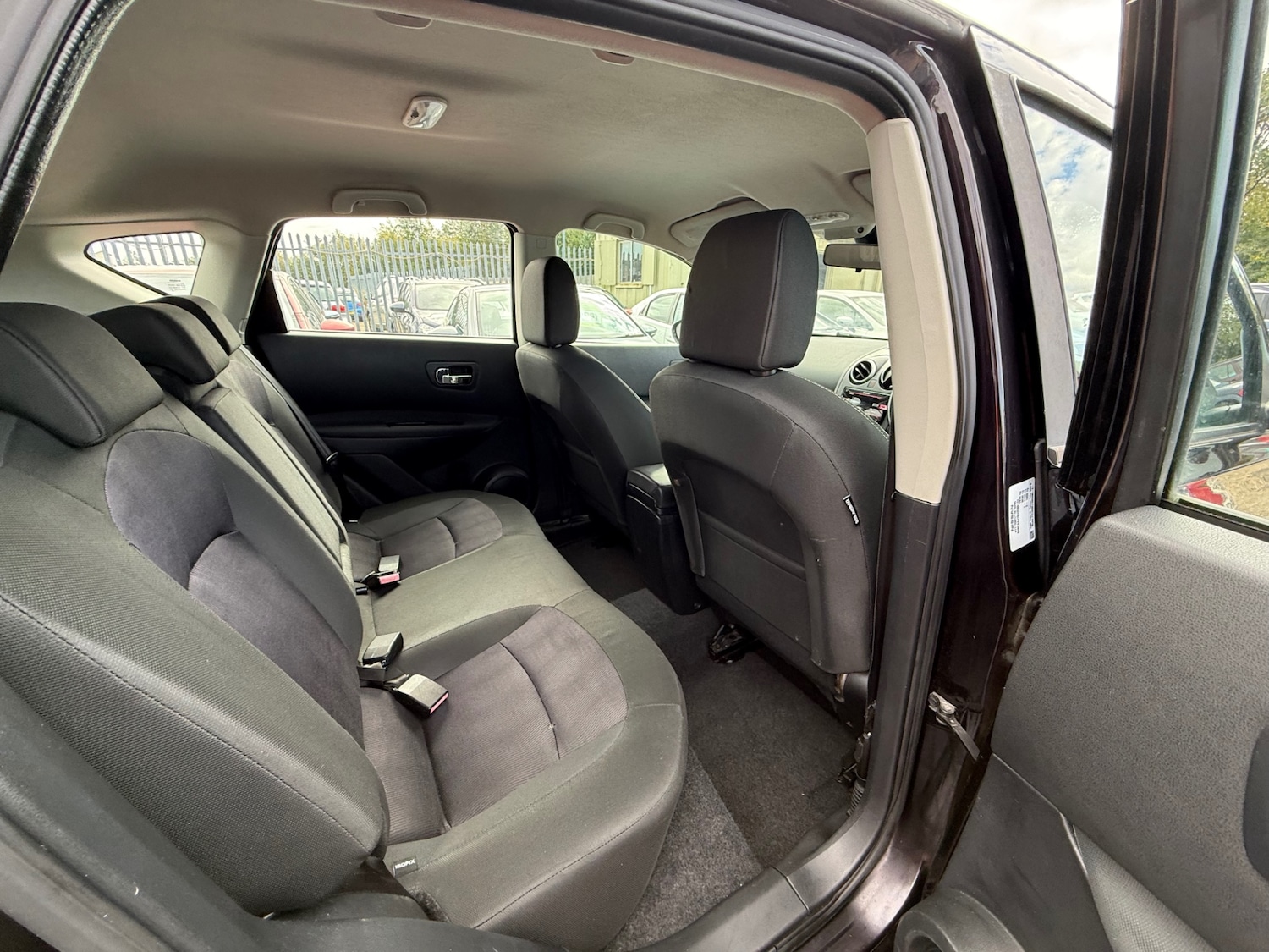 Used Nissan Qashqai 2012 for sale - 76156493: Photo 18