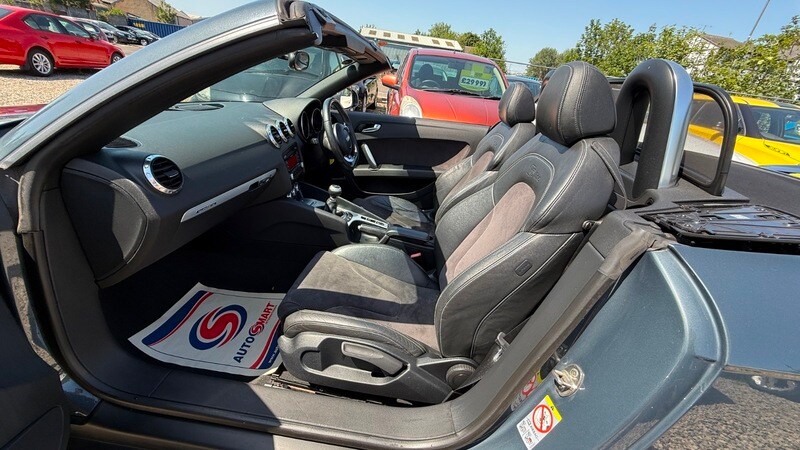 Used Audi TT 2010 for sale - 77649729: Photo 27