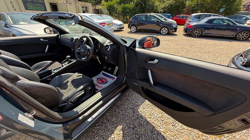 Used Audi TT 2010 for sale - 77649729: Photo 37