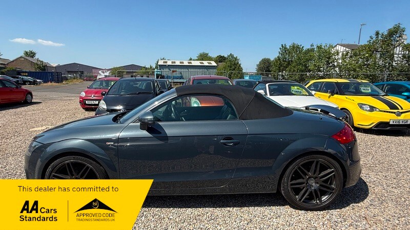 Used Audi TT 2010 for sale - 77649729: Photo 6