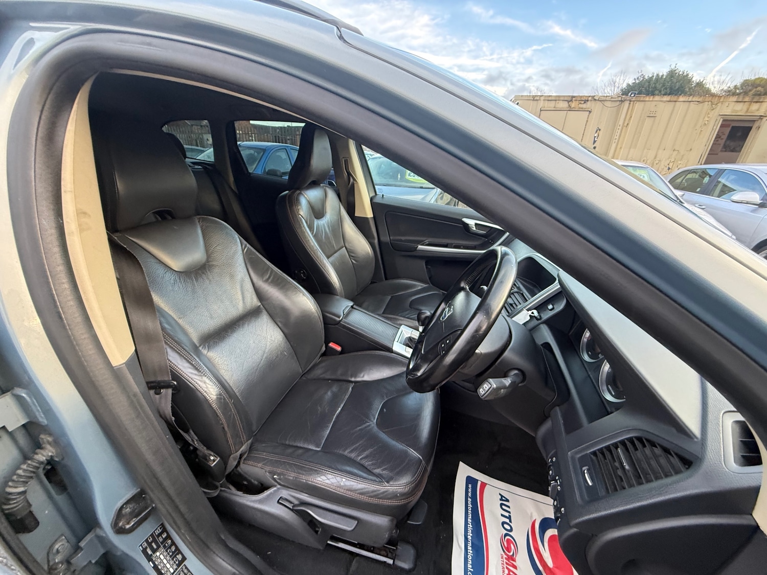 Used Volvo XC60 2009 for sale - 76970078: Photo 30