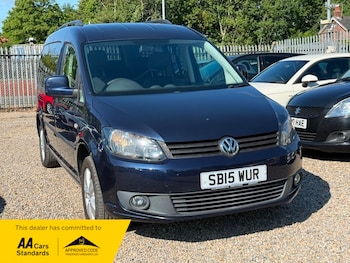 Used Volkswagen Caddy Maxi Life 2015 for sale - 79210648: Photo