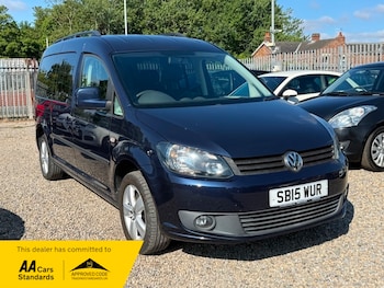 Used Volkswagen Caddy Maxi Life 2015 for sale - 79210648: Photo