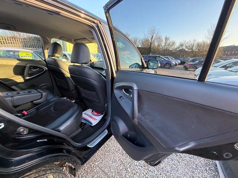 Used Toyota RAV4 2010 for sale - 77953612: Photo 30