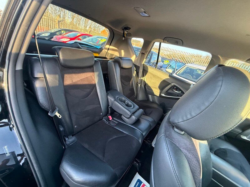 Used Toyota RAV4 2010 for sale - 77953612: Photo 31