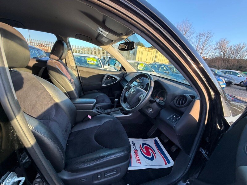 Used Toyota RAV4 2010 for sale - 77953612: Photo 32