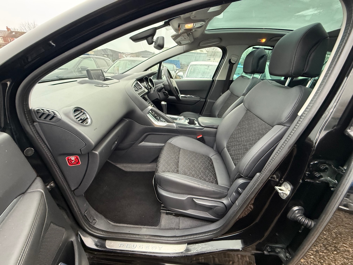 Used Peugeot 3008 2015 for sale - 77069929: Photo 16