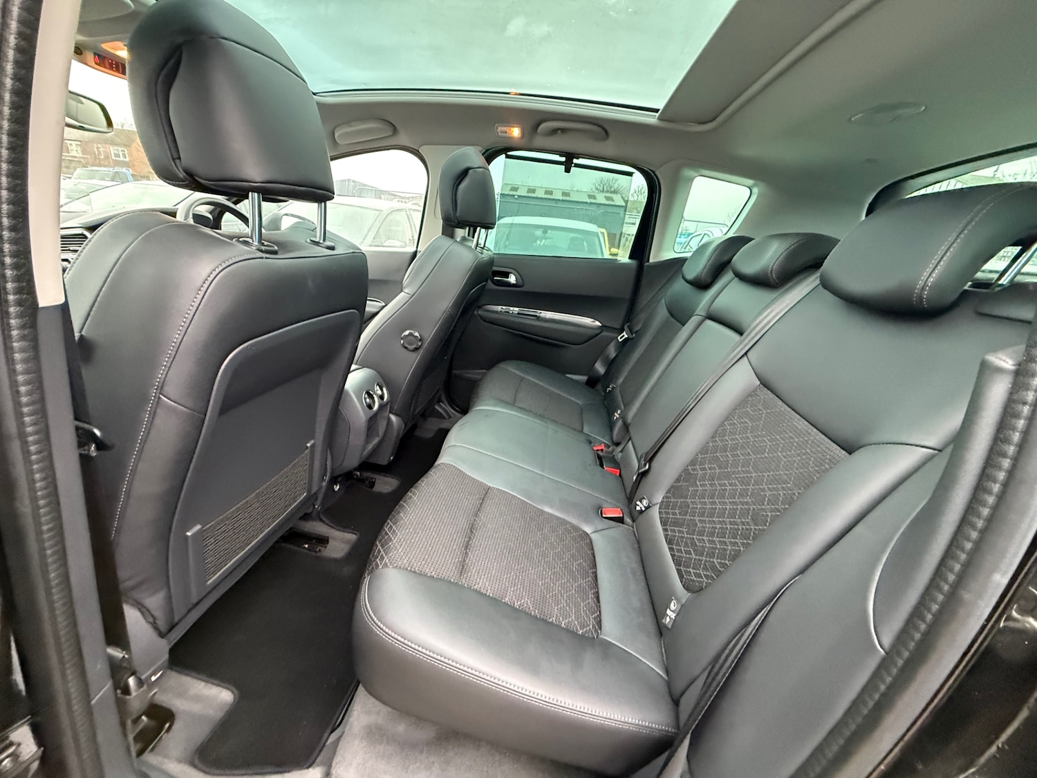 Used Peugeot 3008 2015 for sale - 77069929: Photo 20