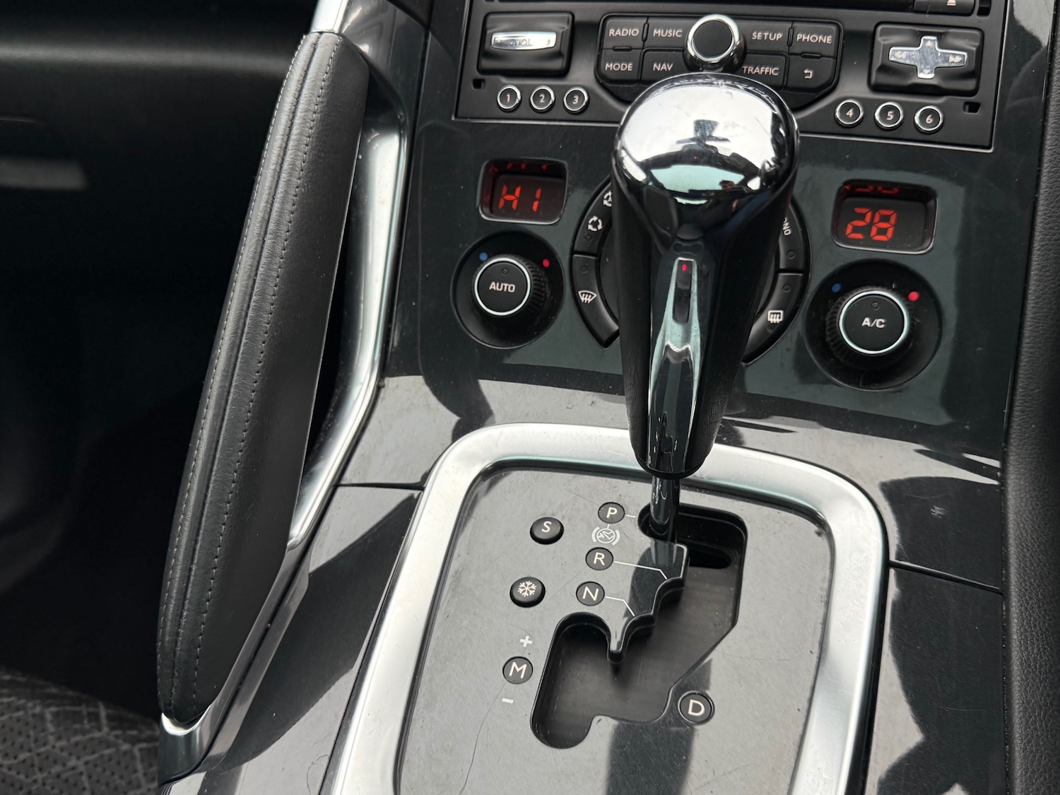 Used Peugeot 3008 2015 for sale - 77069929: Photo 31