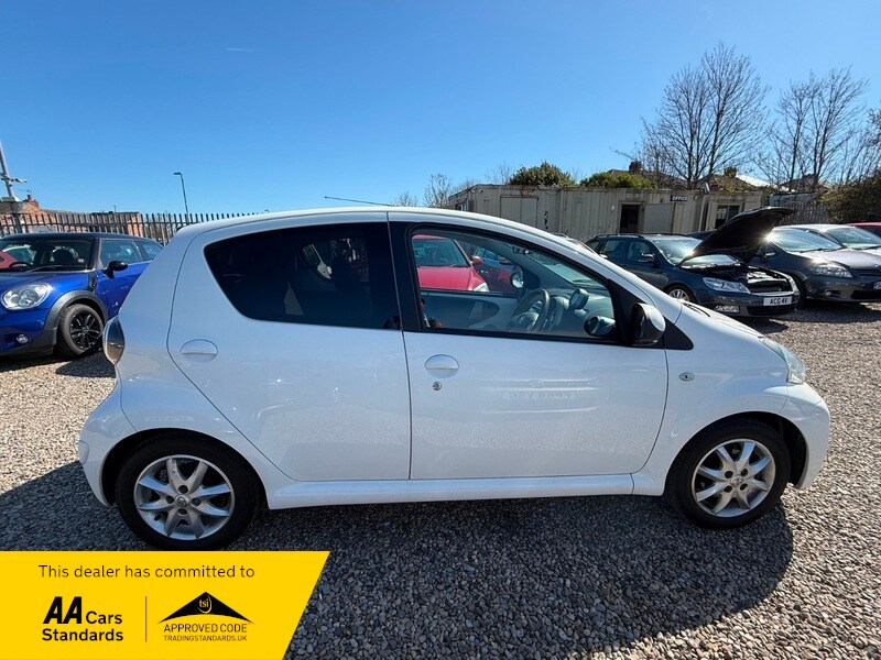 Used Toyota AYGO 2014 for sale - 78154640: Photo 12