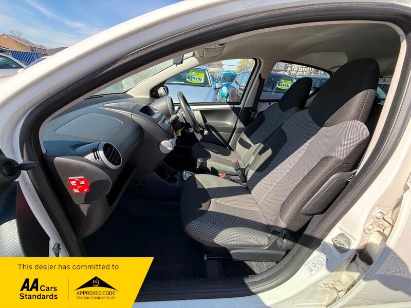 Used Toyota AYGO 2014 for sale - 78154640: Photo 14