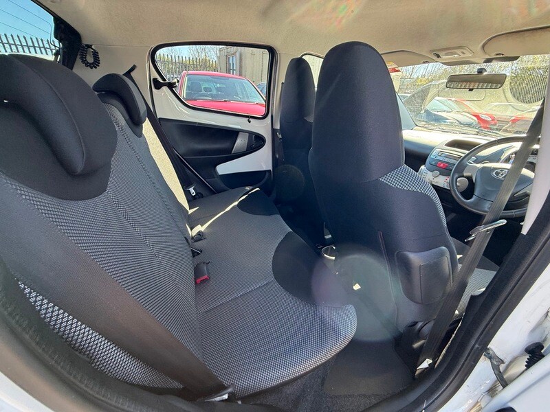 Used Toyota AYGO 2014 for sale - 78154640: Photo 24