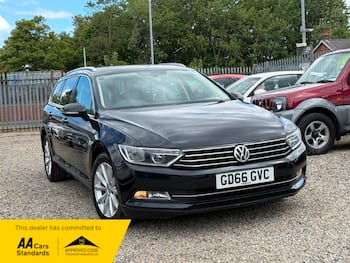 Used Volkswagen Passat 2016 for sale - 79680507: Photo