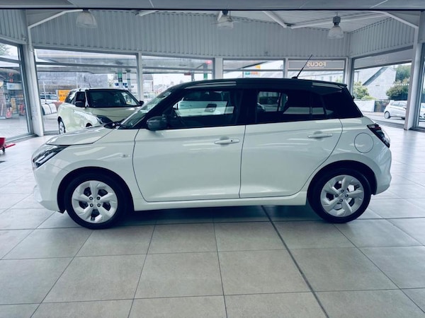 Used Suzuki Swift 2024 for sale - 76296893: Photo 7
