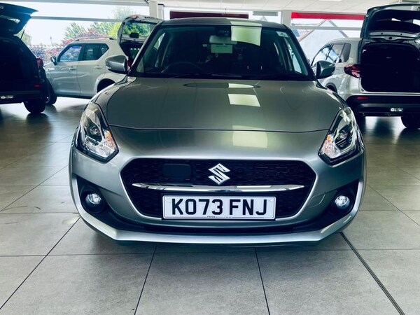 Used Suzuki Swift 2023 for sale - 76296900: Photo 3