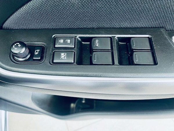 Used Suzuki Swift 2023 for sale - 76296900: Photo 42
