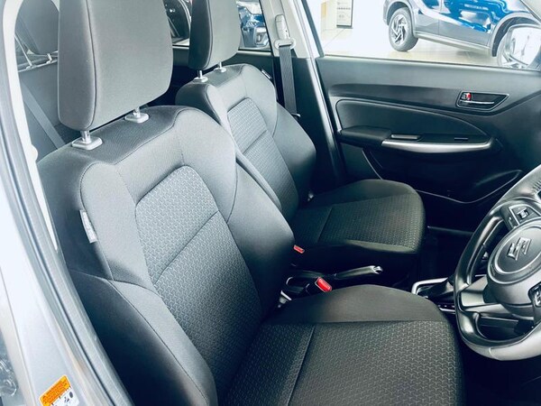 Used Suzuki Swift 2023 for sale - 76296900: Photo 44