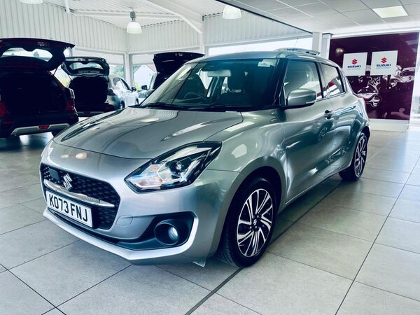 Used Suzuki Swift 2023 for sale - 76296900: Photo 4