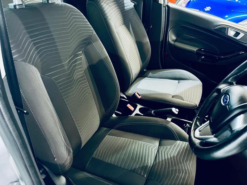 Used Ford Fiesta 2015 for sale - 76296912: Photo 11