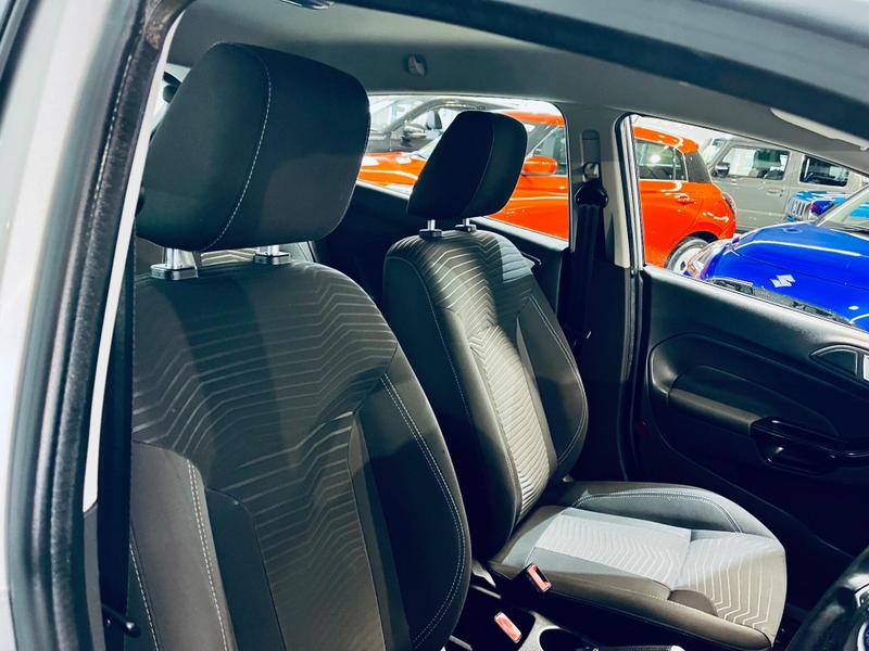 Used Ford Fiesta 2015 for sale - 76296912: Photo 12