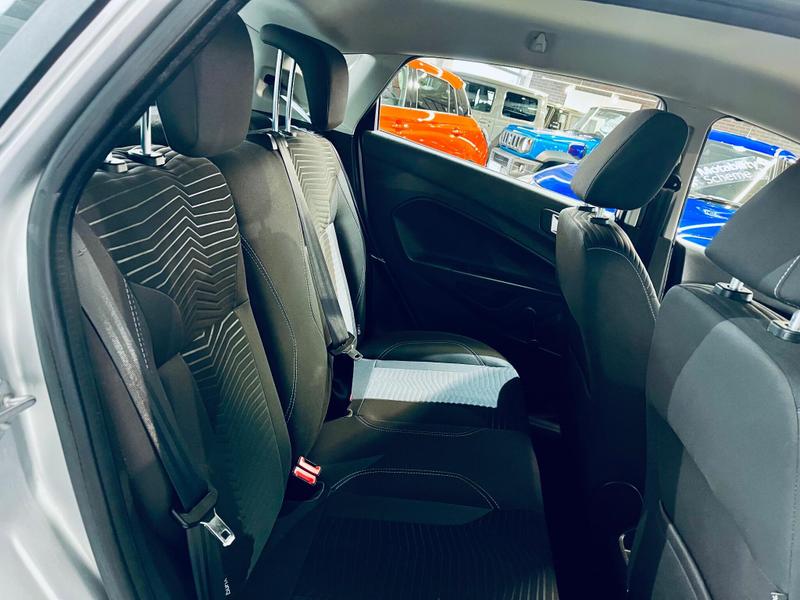 Used Ford Fiesta 2015 for sale - 76296912: Photo 13