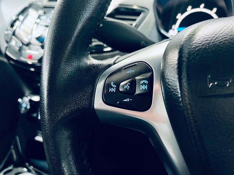 Used Ford Fiesta 2015 for sale - 76296912: Photo 16