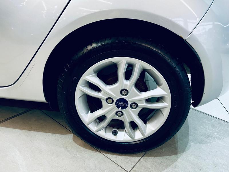 Used Ford Fiesta 2015 for sale - 76296912: Photo 20