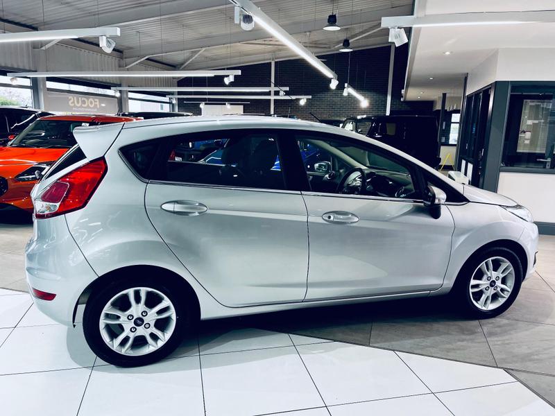 Used Ford Fiesta 2015 for sale - 76296912: Photo 8