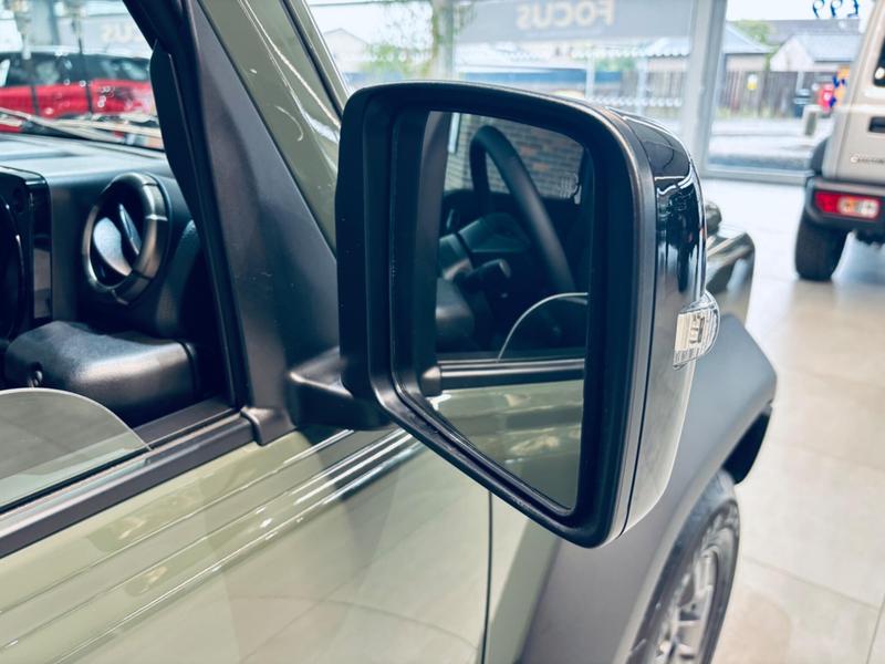 Used Suzuki Jimny 2005 for sale - 76296922: Photo 15